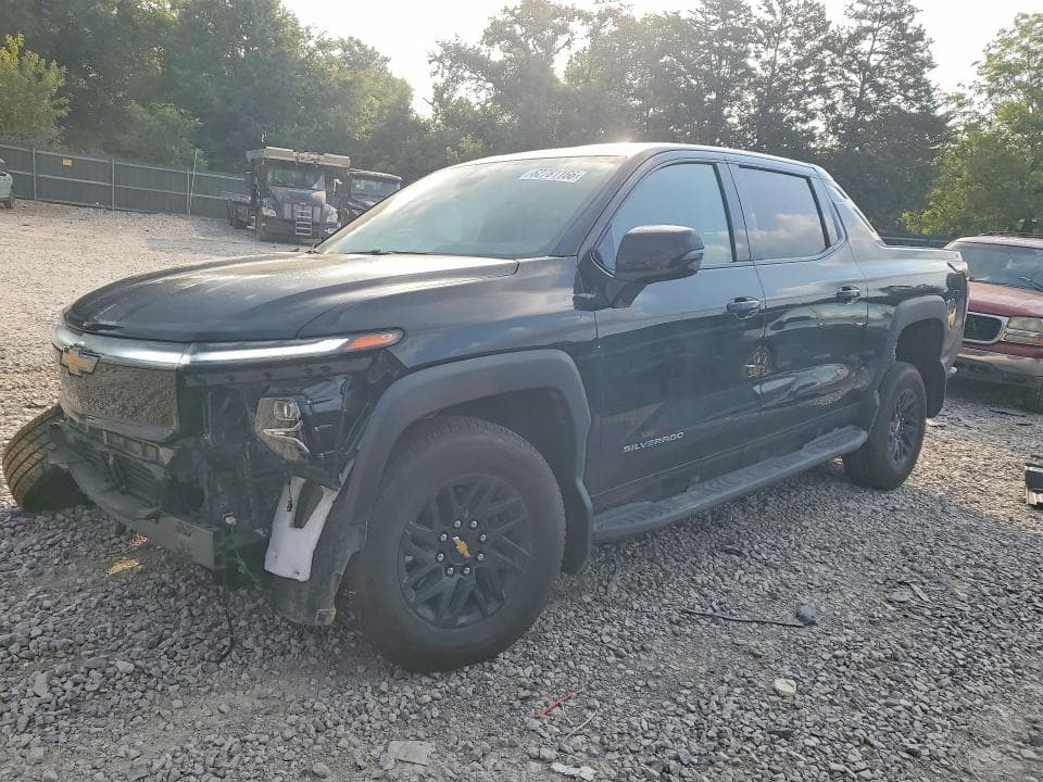 2025 CHEVROLET SILVERADO LT - 1