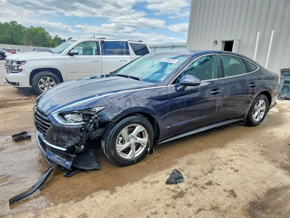 2023 HYUNDAI SONATA SE - 1