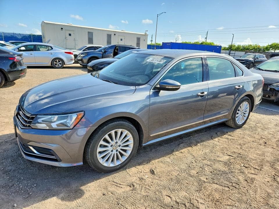 2017 VOLKSWAGEN PASSAT SE - 1