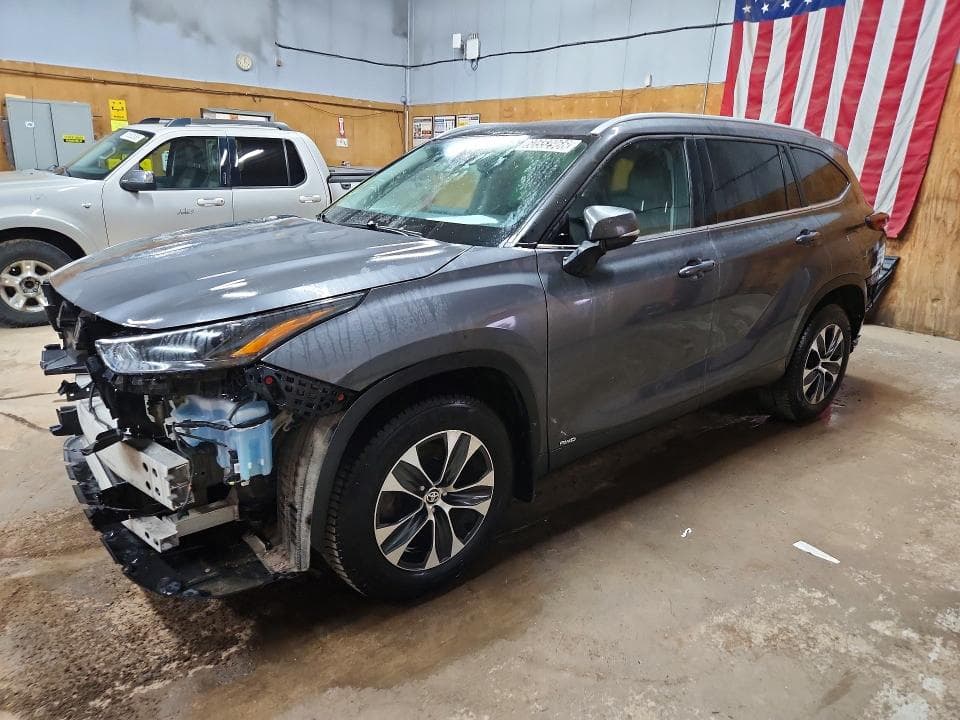 2024 TOYOTA HIGHLANDER HYBRID XLE