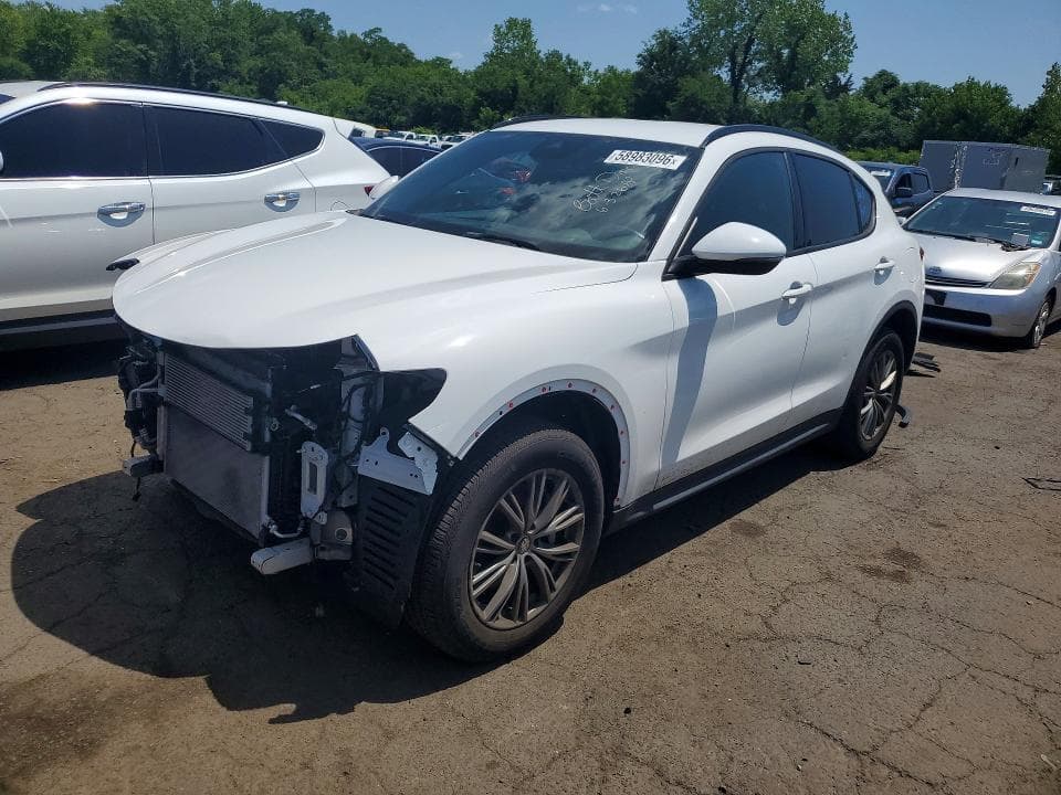 2022 ALFA ROMEO STELVIO - 1