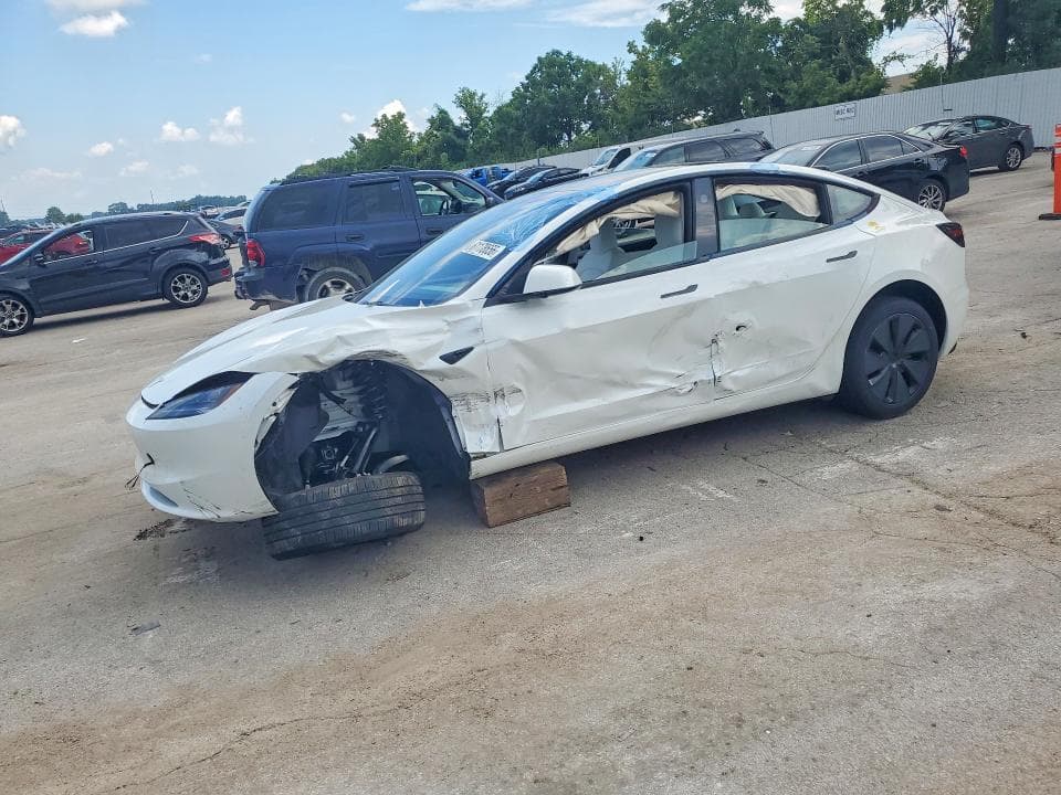 2025 TESLA MODEL 3 - 1