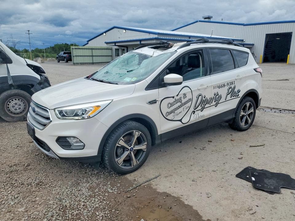2017 FORD ESCAPE SE - 1
