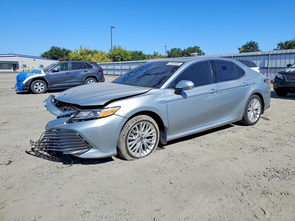 2020 TOYOTA CAMRY XLE XLE - 1