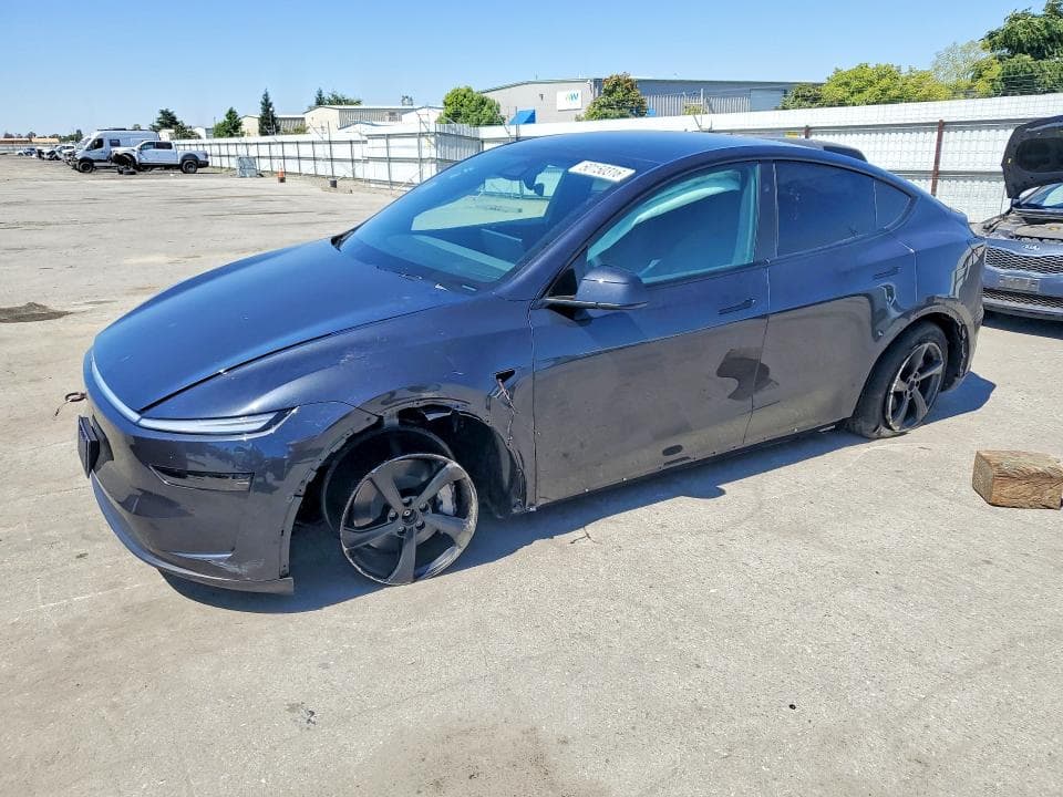 2026 TESLA MODEL Y - 1