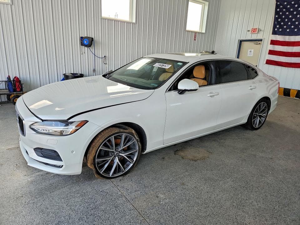 2018 VOLVO S90 T5 MOMENTUM - 1