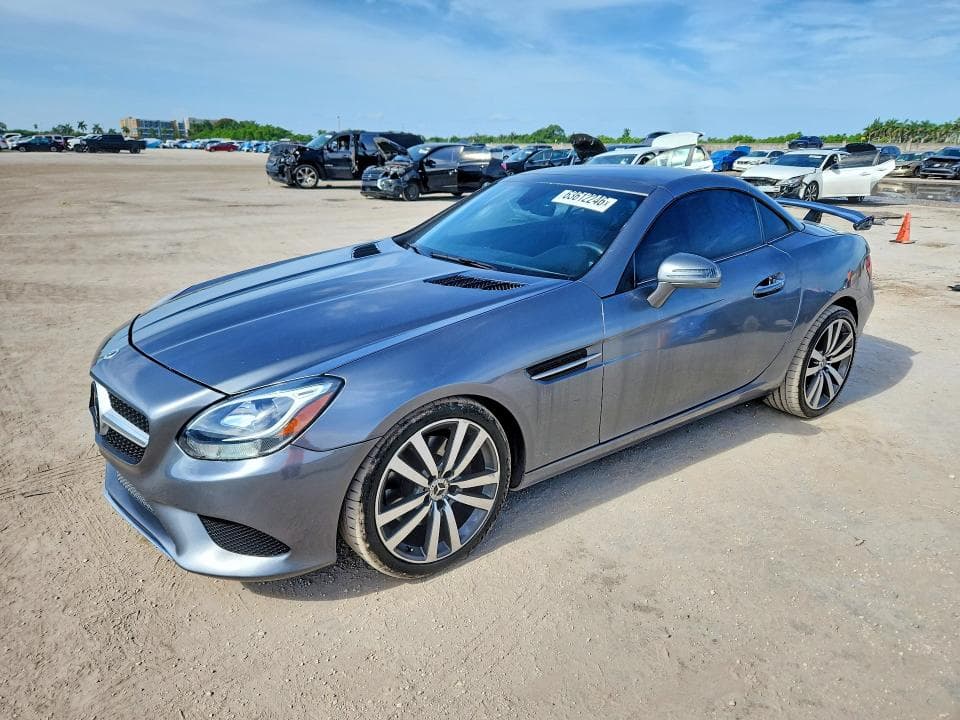 2017 MERCEDES-BENZ SLC 300 - 1