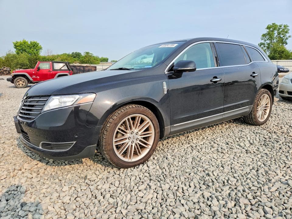 2019 LINCOLN MKT - 1