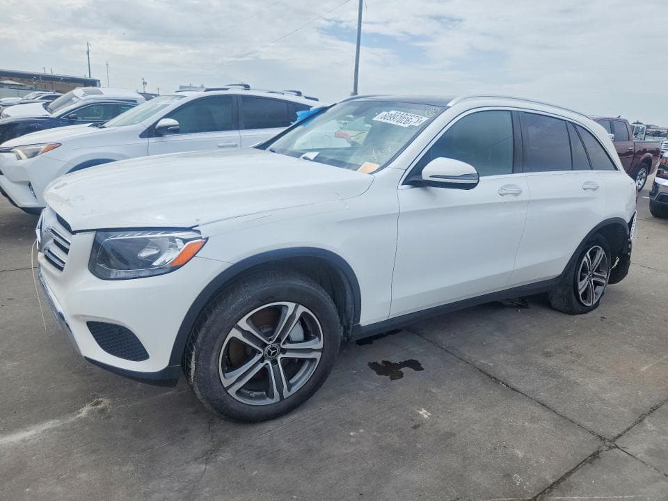 2017 MERCEDES-BENZ GLC 300 - 1