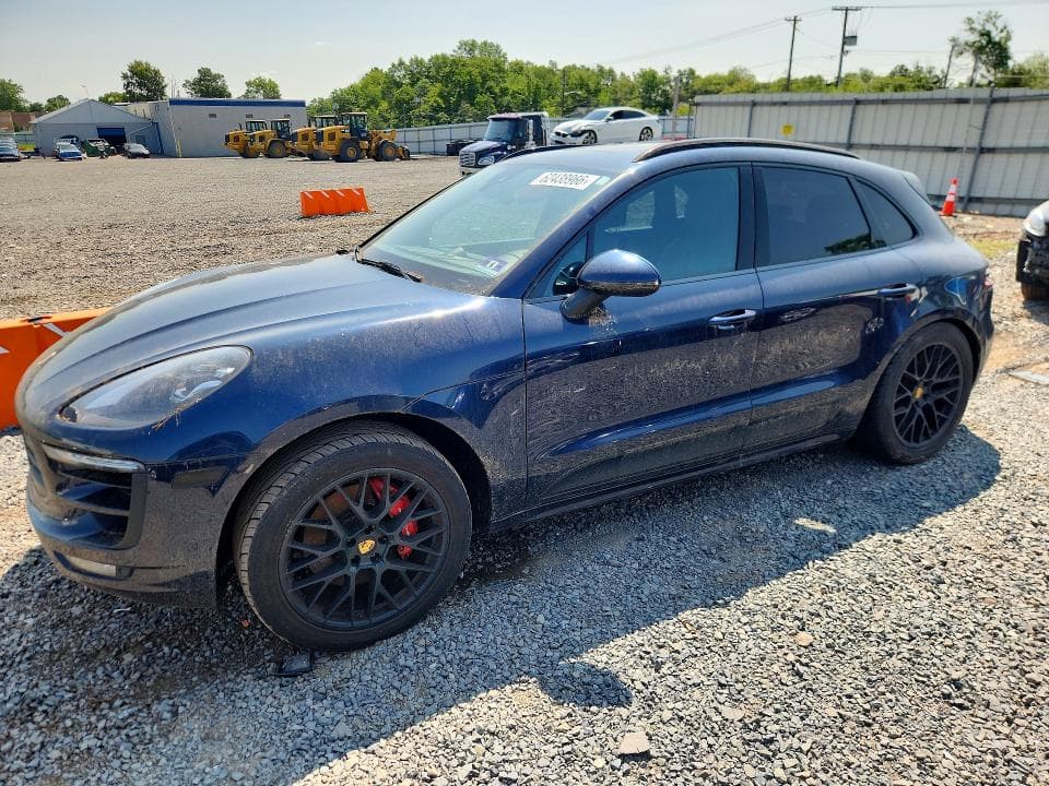 2017 PORSCHE MACAN GTS - 1