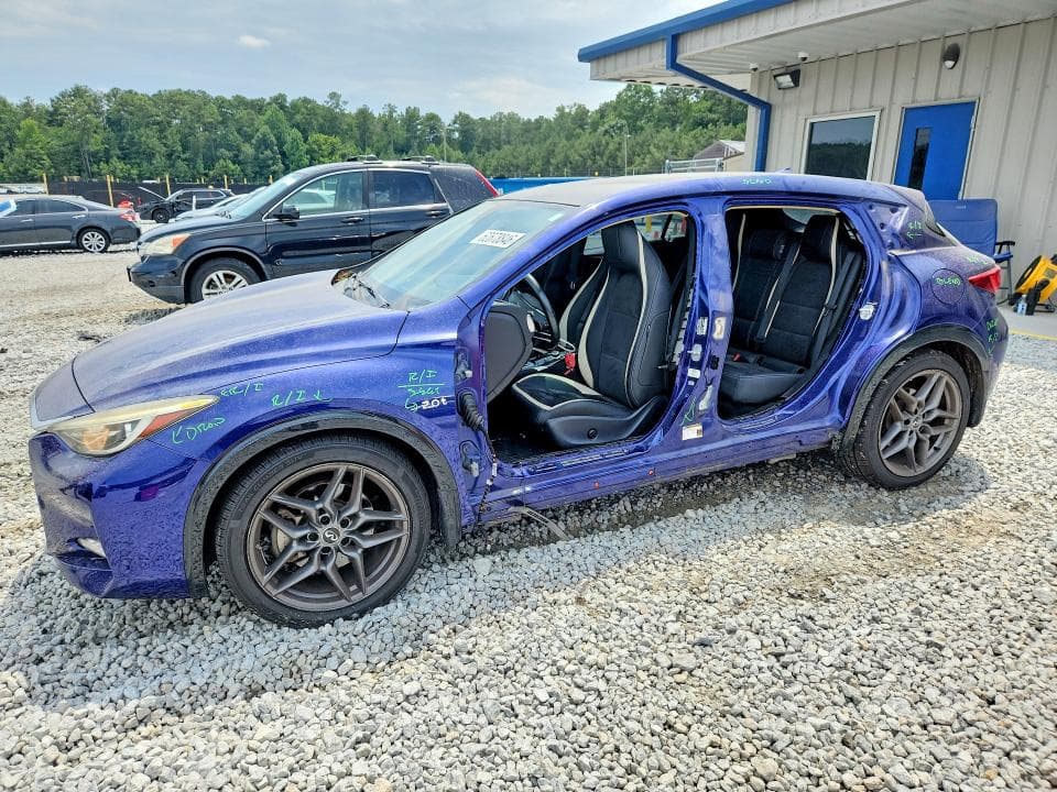 2018 INFINITI QX30 SPORT