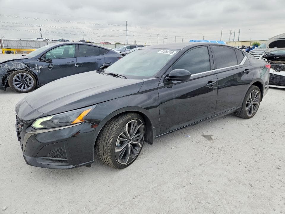 2023 NISSAN ALTIMA SR - 1