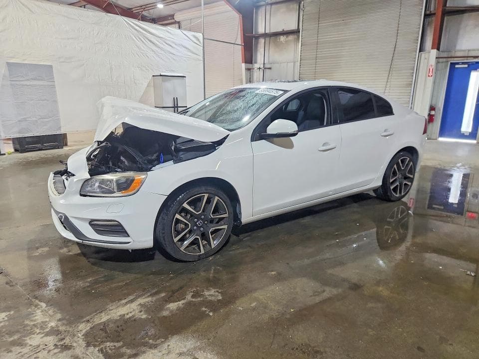 2018 VOLVO S60 DYNAMIC - 1