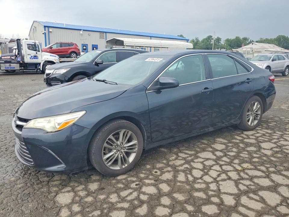 2017 TOYOTA CAMRY SE - 1