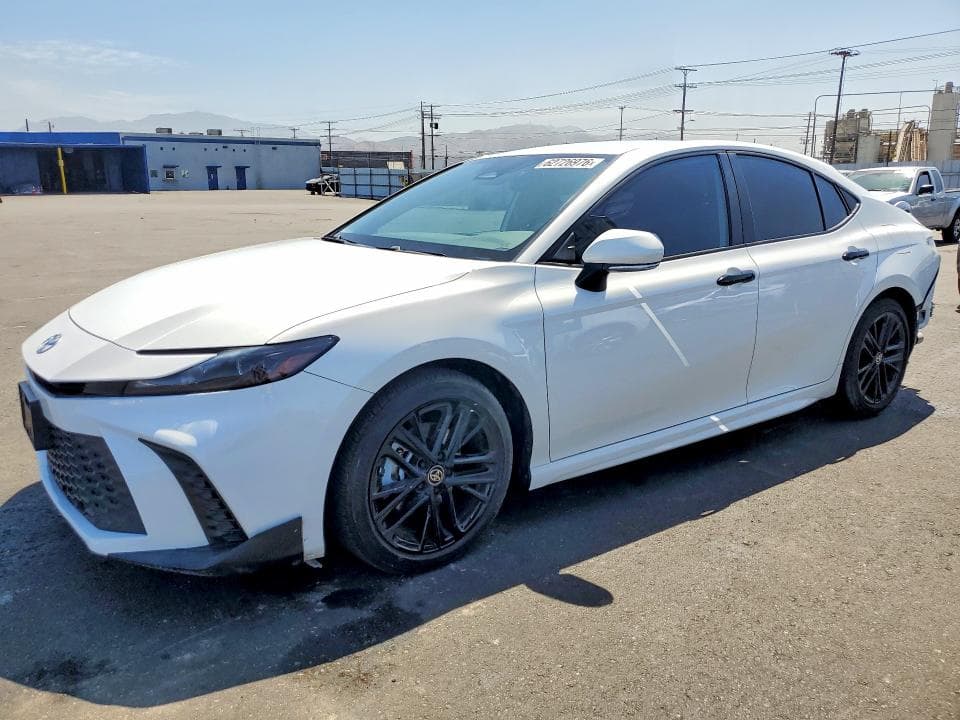 2025 TOYOTA CAMRY SE - 1