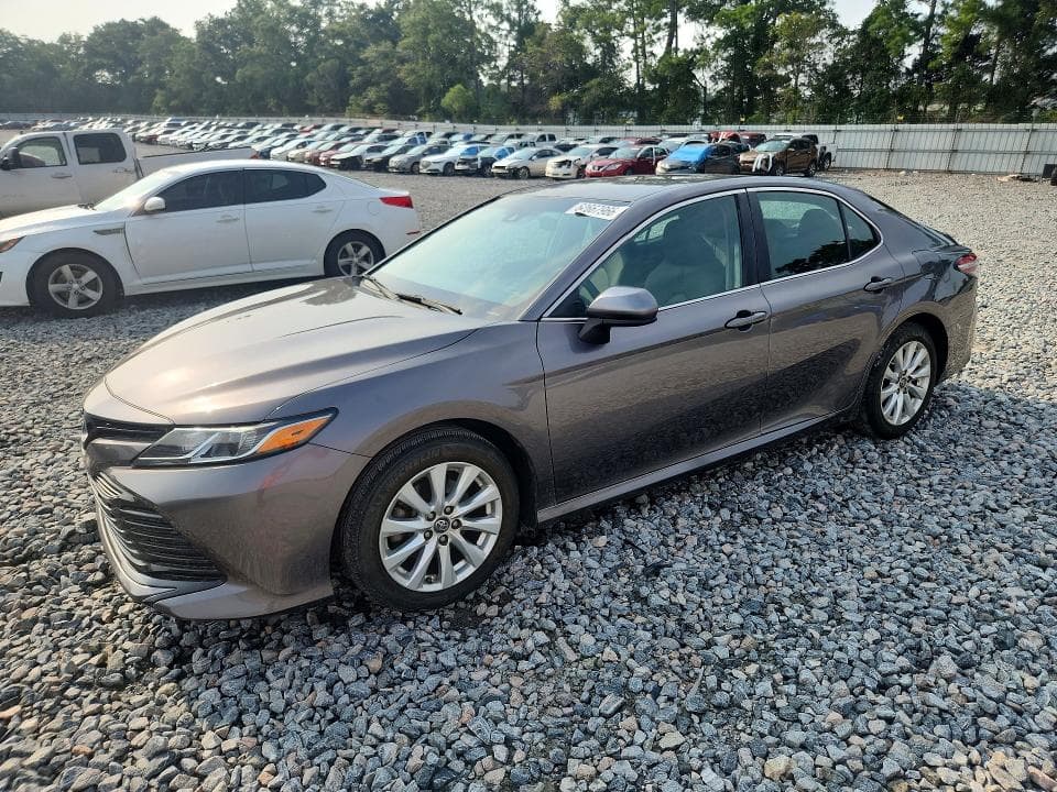 2018 TOYOTA CAMRY LE - 1