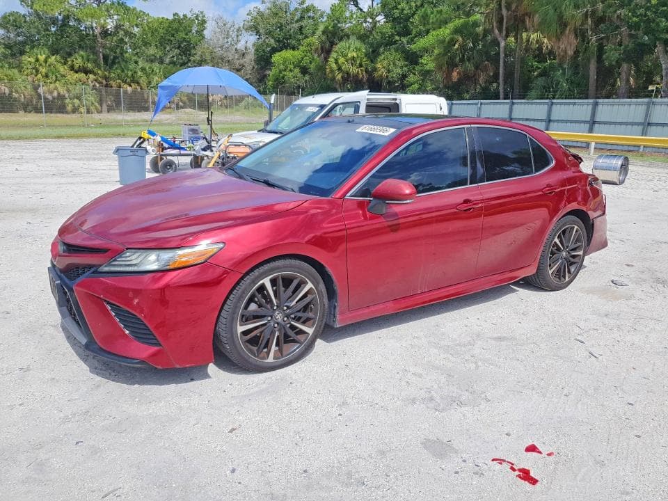 2018 TOYOTA CAMRY XSE - 1