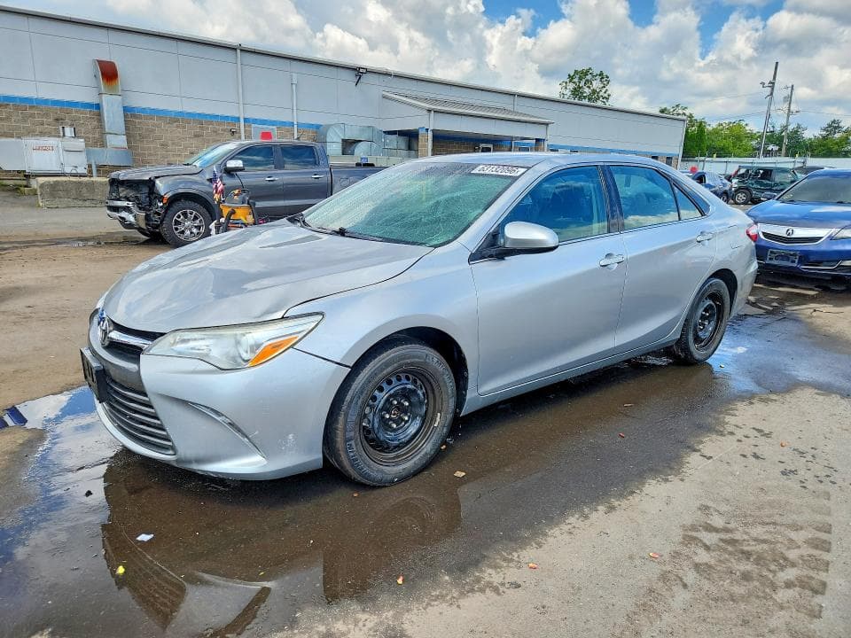 2017 TOYOTA CAMRY LE - 1