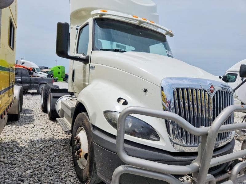 2022 INTERNATIONAL RH613 SEMI TRUCK - 1