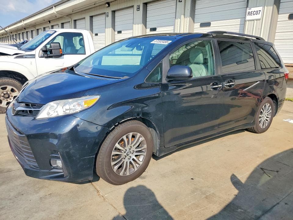 2019 TOYOTA SIENNA XLE 8-PASSENGER - 1