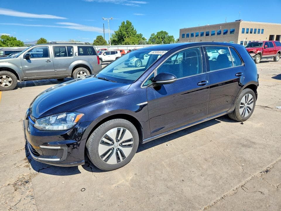 2017 VOLKSWAGEN E-GOLF SE - 1