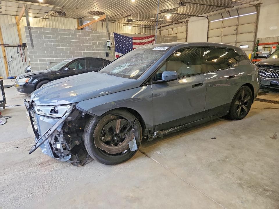 2023 BMW IX - 1