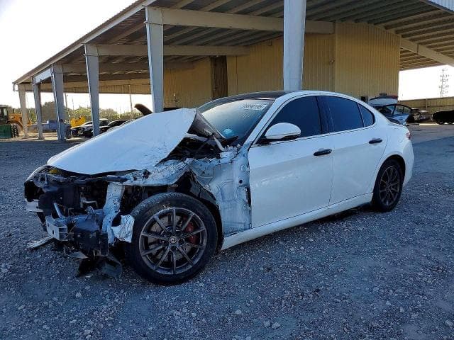 2018 ALFA ROMEO GIULIA Q4 - 1