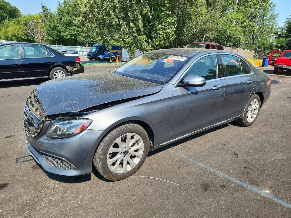 2018 MERCEDES-BENZ E 300 - 1
