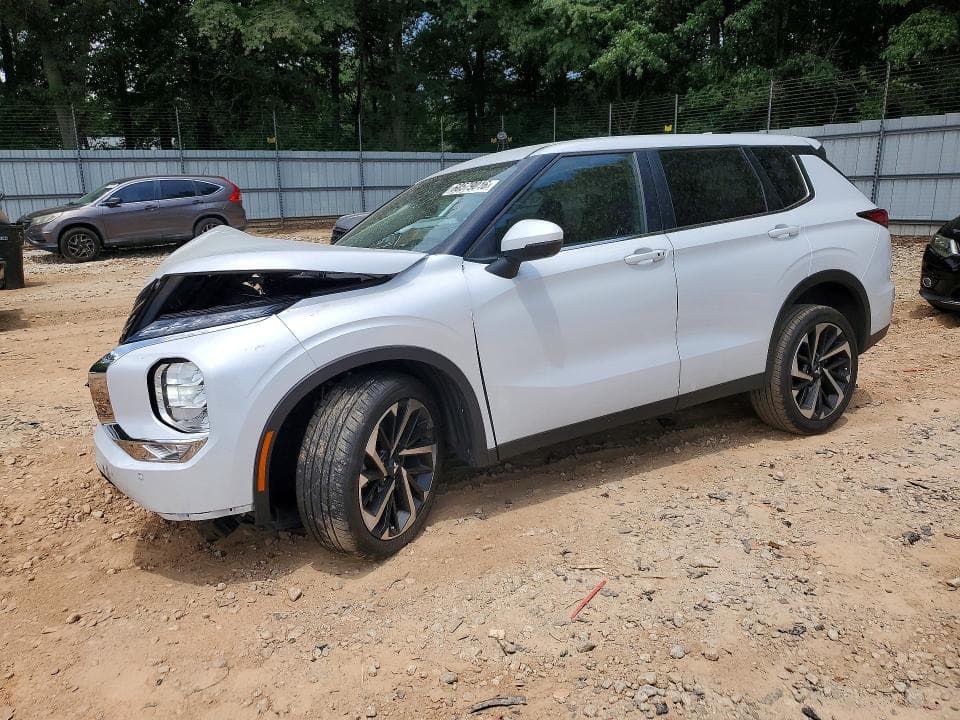 2024 MITSUBISHI OUTLANDER SE/BLACK EDITION - 1
