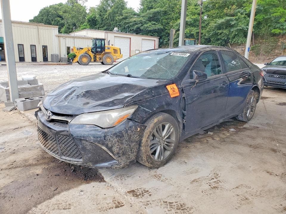 2017 TOYOTA CAMRY SE - 1