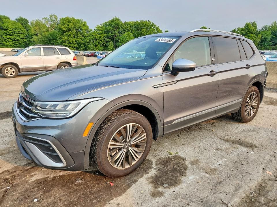 2024 VOLKSWAGEN TIGUAN SE - 1