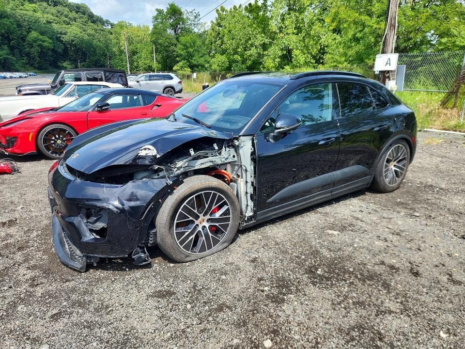 2025 PORSCHE MACAN 4S - 1