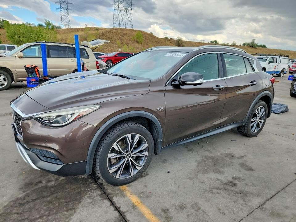 2019 INFINITI QX30 LUXE