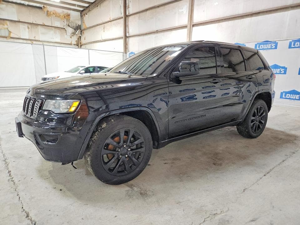 2019 JEEP GRAND CHEROKEE LAREDO - 1