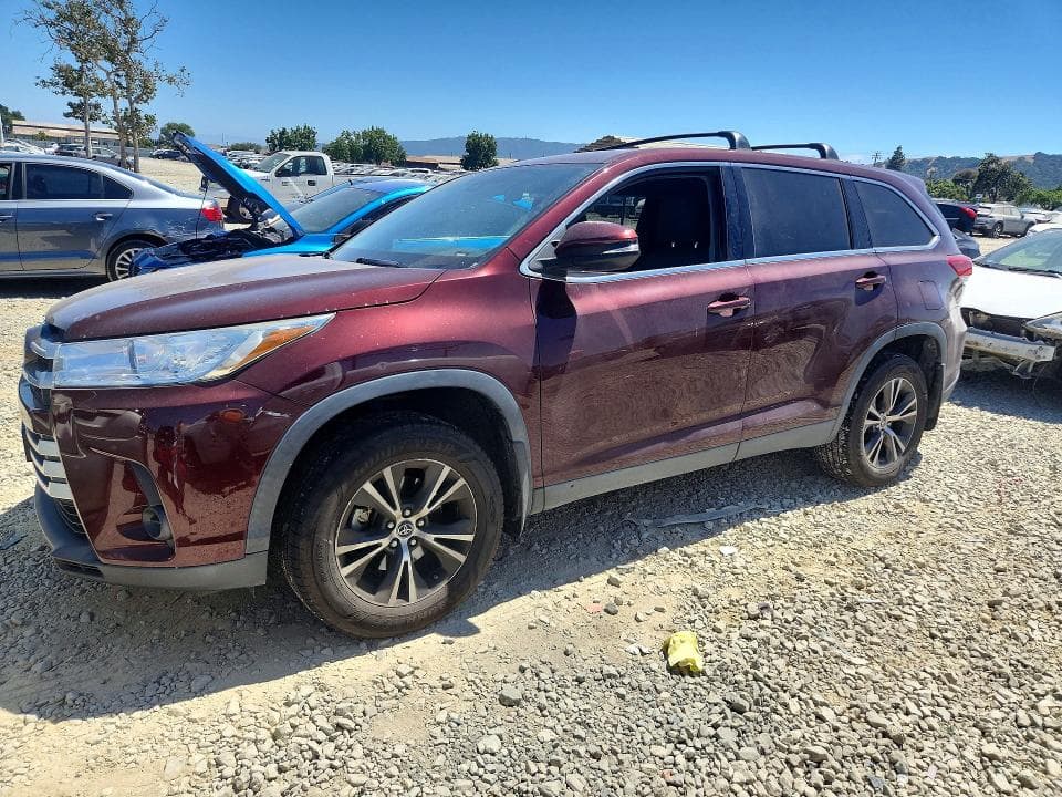 2019 TOYOTA HIGHLANDER LE LE - 1