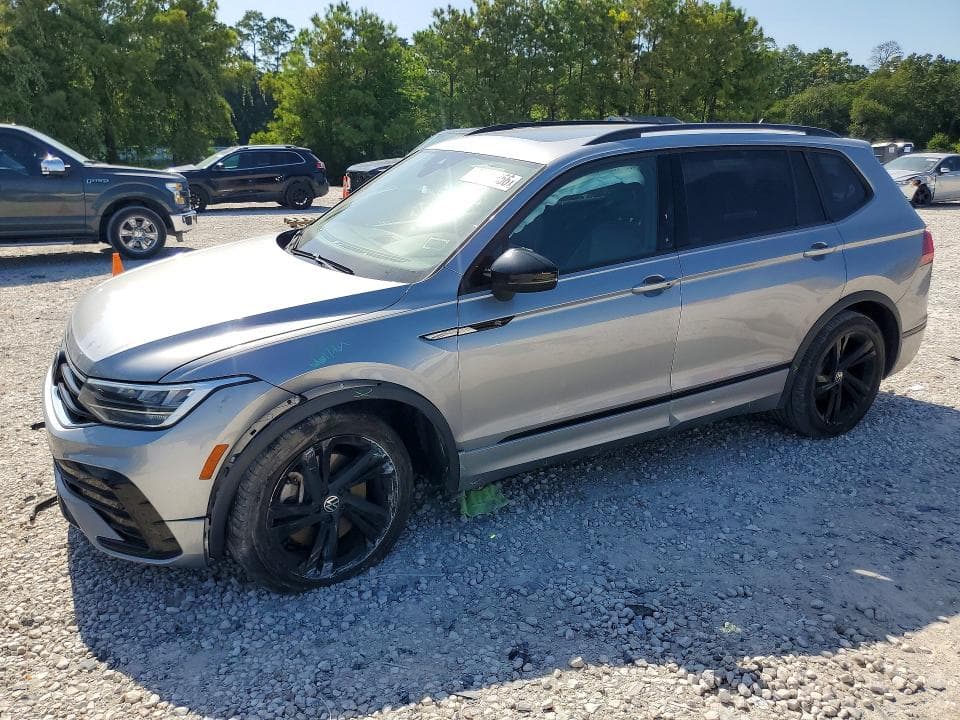 2024 VOLKSWAGEN TIGUAN SE R-LINE BLACK - 1