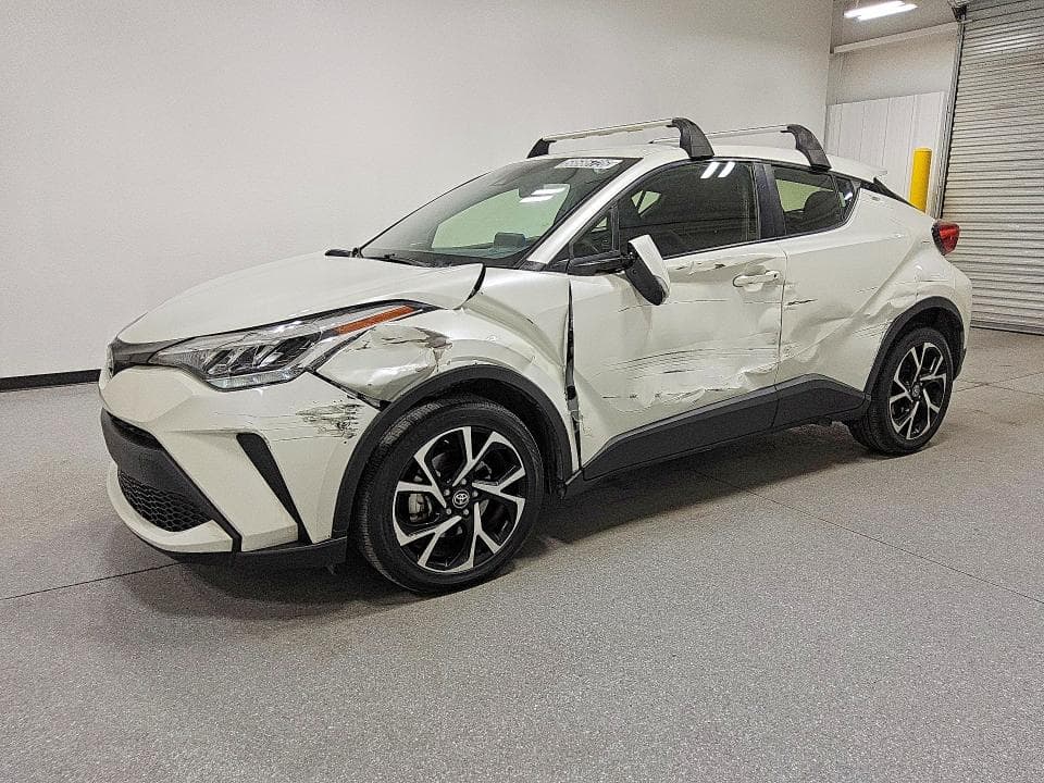 2021 TOYOTA C-HR XLE - 1