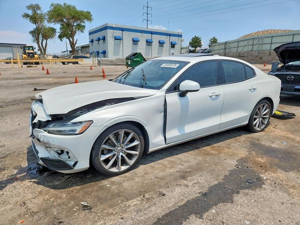 2019 VOLVO S60 T5 MOMENTUM - 1