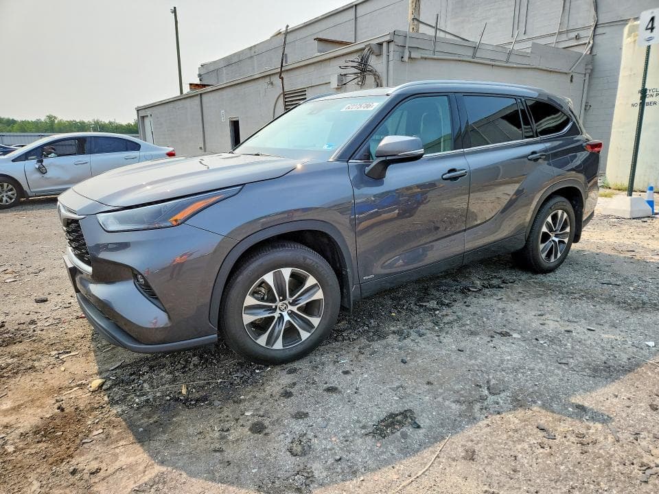 2022 TOYOTA HIGHLANDER HYBRID XLE - 1