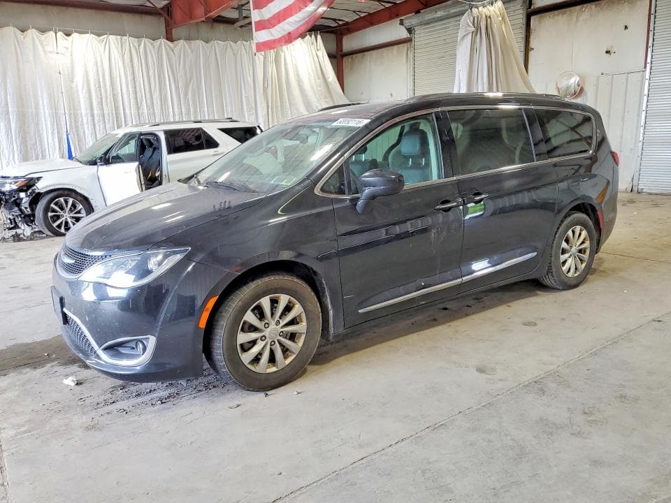 2018 CHRYSLER PACIFICA TOURING L - 1