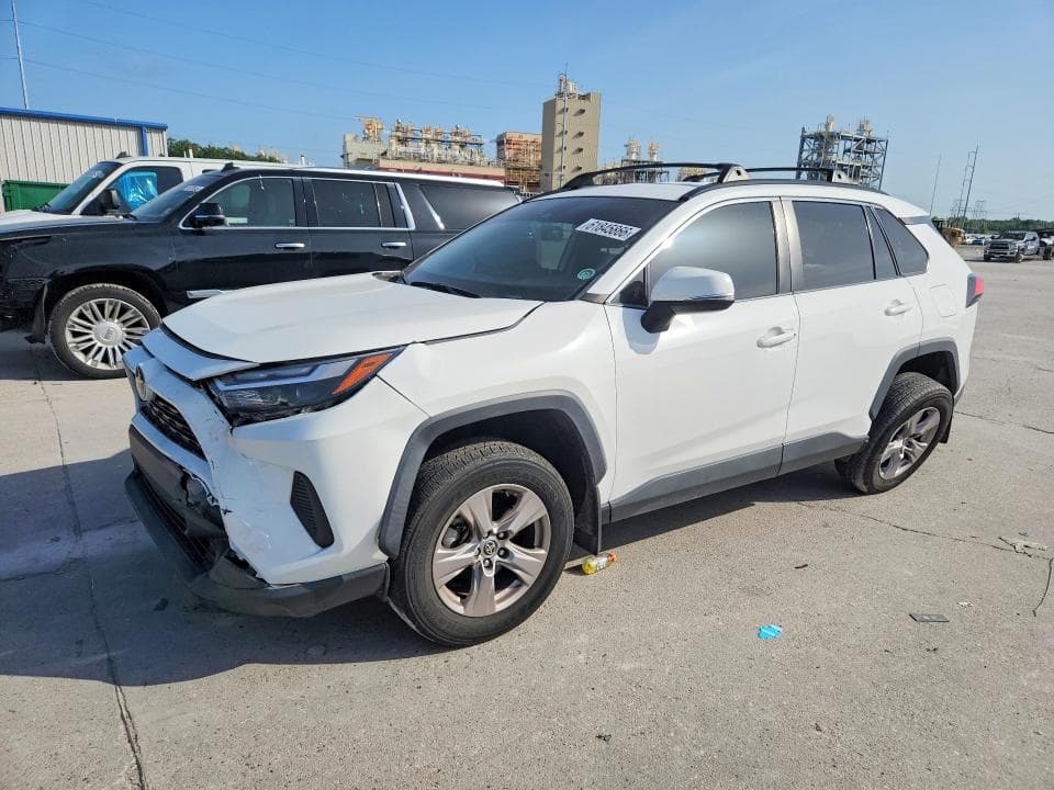2023 TOYOTA RAV4 XLE - 1