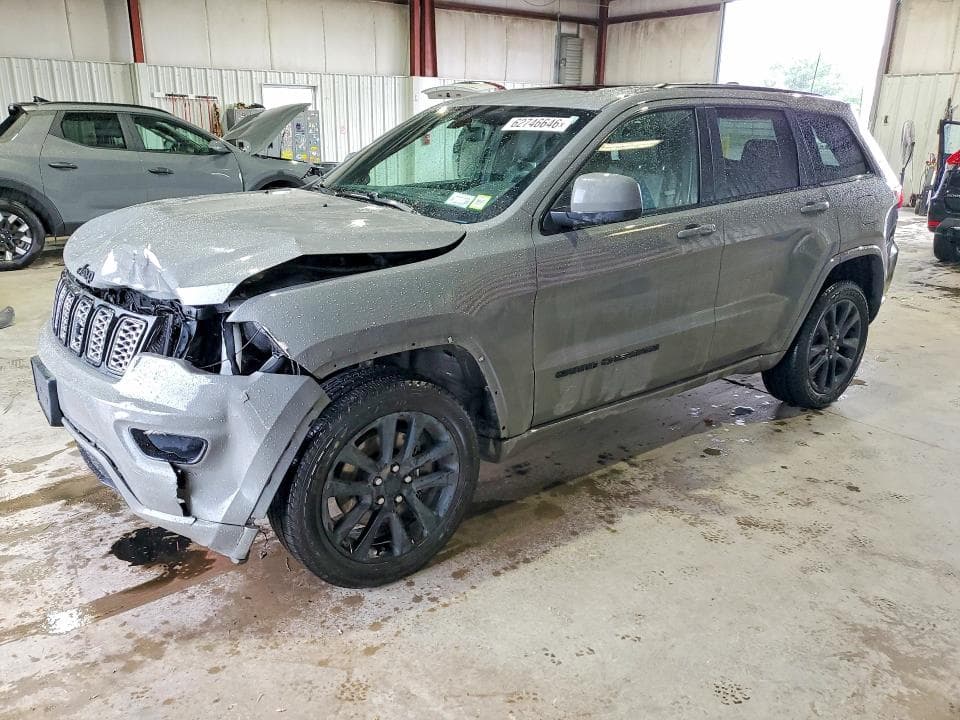 2021 JEEP GRAND CHEROKEE LAREDO - 1