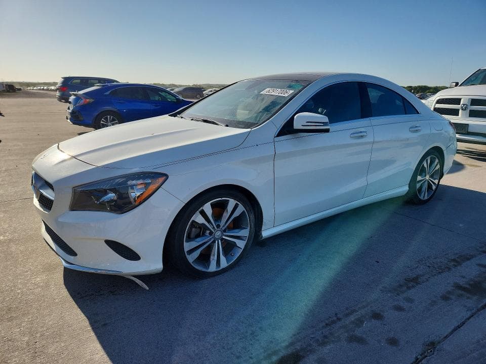 2017 MERCEDES-BENZ CLA 250 - 1