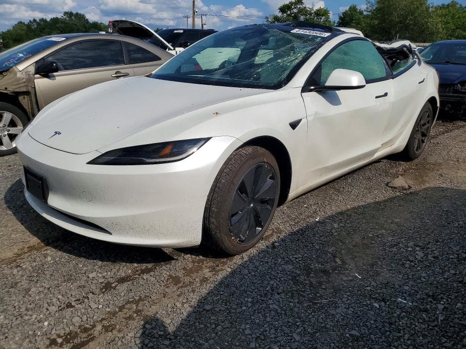 2025 TESLA MODEL 3 - 1