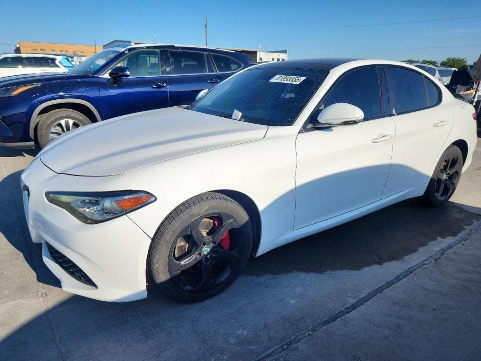 2017 ALFA ROMEO GIULIA TI Q4 - 1