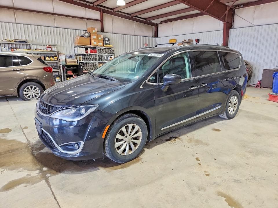 2017 CHRYSLER PACIFICA TOURING L - 1