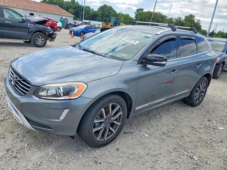 2017 VOLVO XC60 T6 DYNAMIC - 1