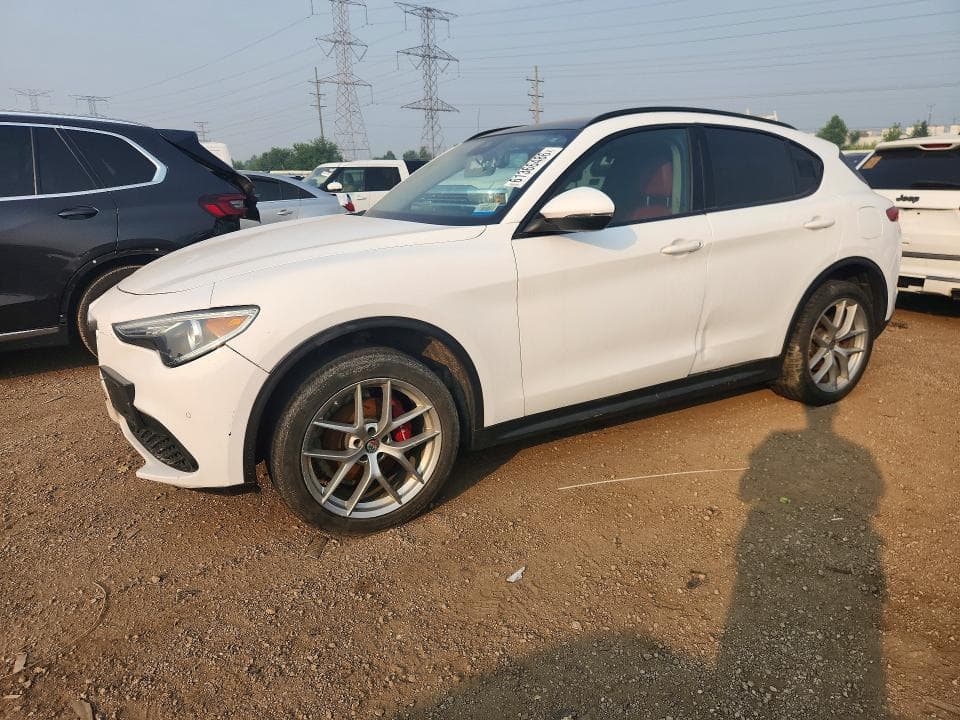 2018 ALFA ROMEO STELVIO SPORT - 1