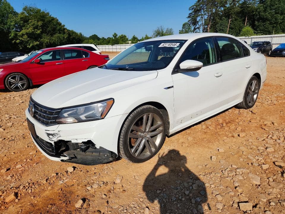 2018 VOLKSWAGEN PASSAT S - 1