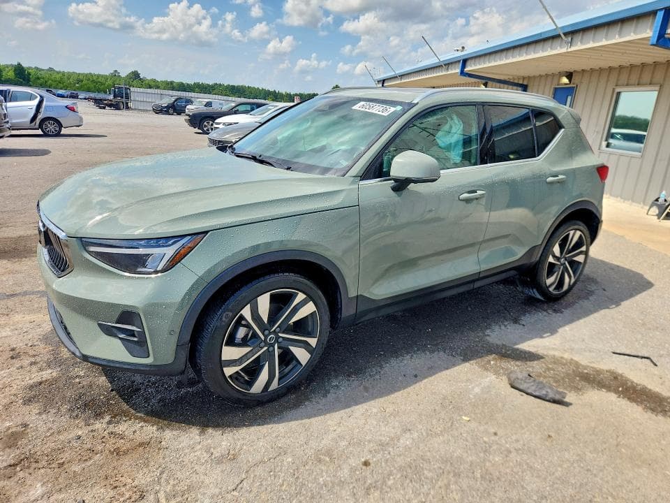 2023 VOLVO XC40 ULTIMATE - 1